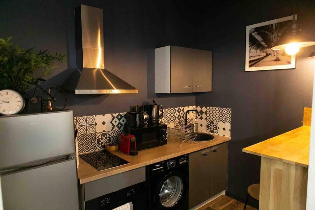 Loft De Courcaille - Balneo - Free Parking - Wifi Apartment Orleans Exterior photo