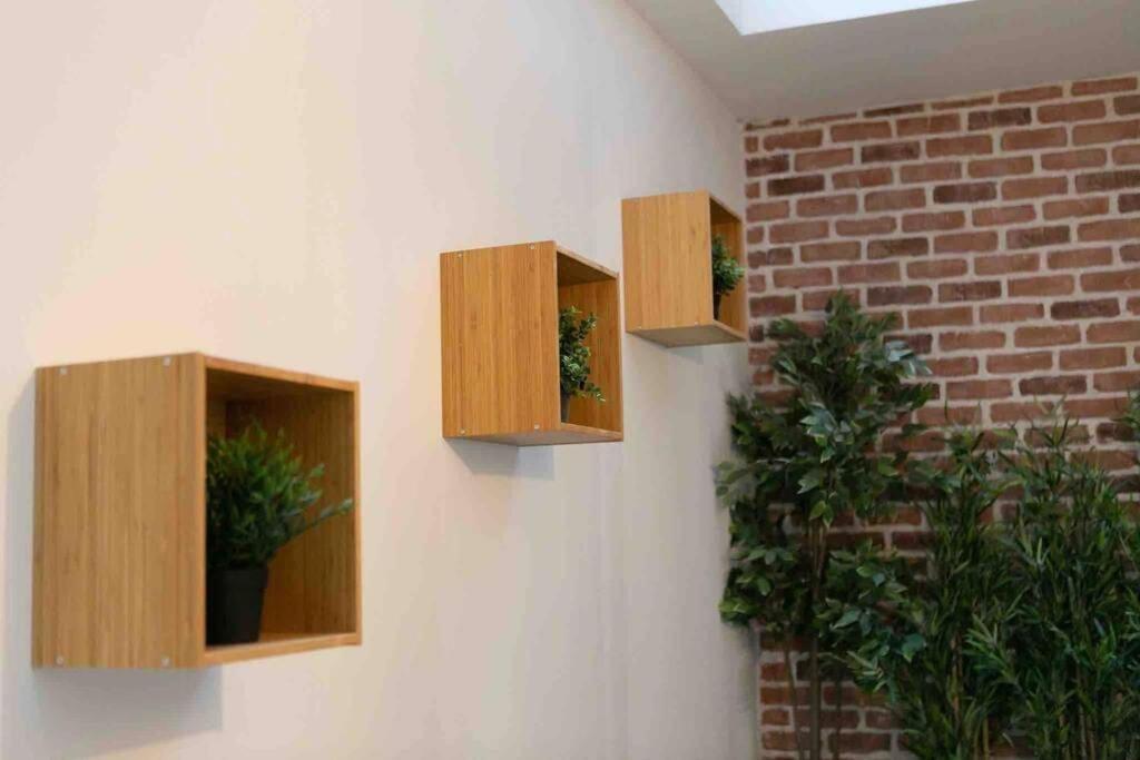 Loft De Courcaille - Balneo - Free Parking - Wifi Apartment Orleans Exterior photo